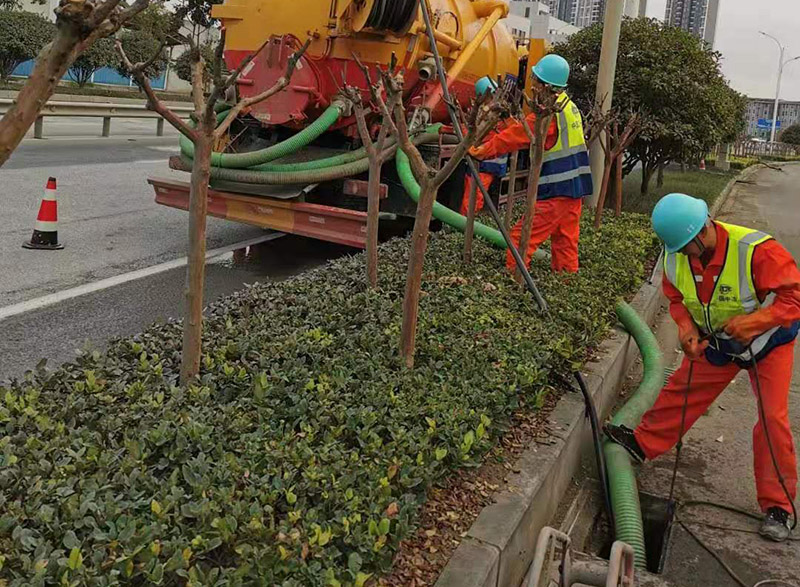 东区街道市政管道清淤